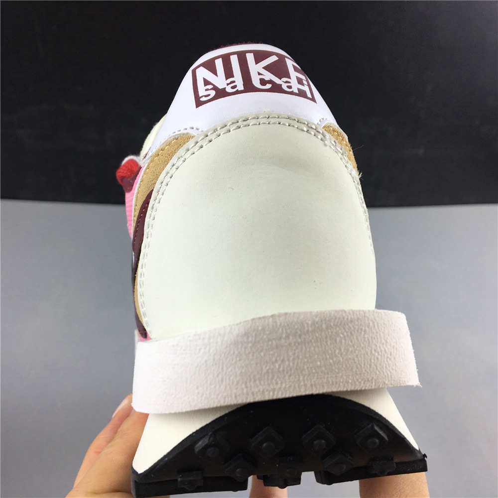 Sacai x Nike LVD Waffle Daybreak BV0073-500